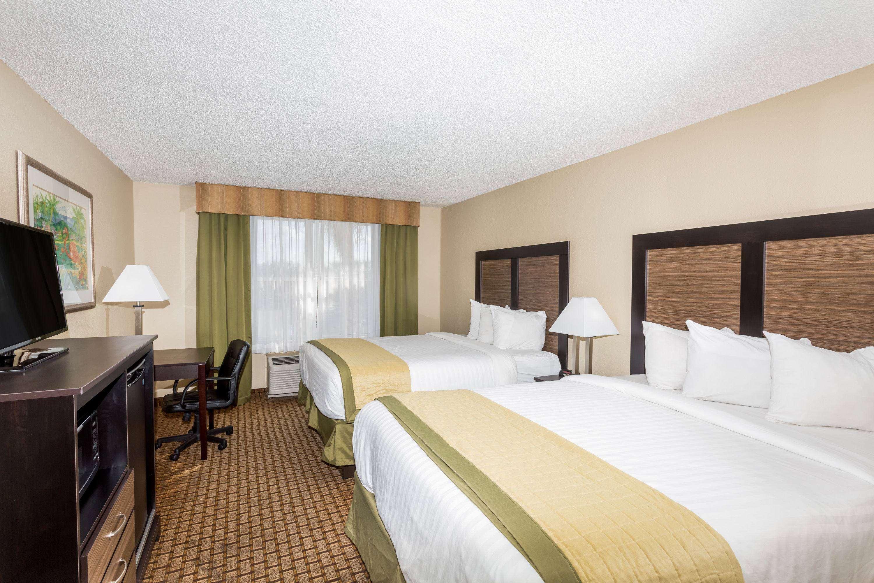 Baymont By Wyndham Fort Myers Airport Εξωτερικό φωτογραφία