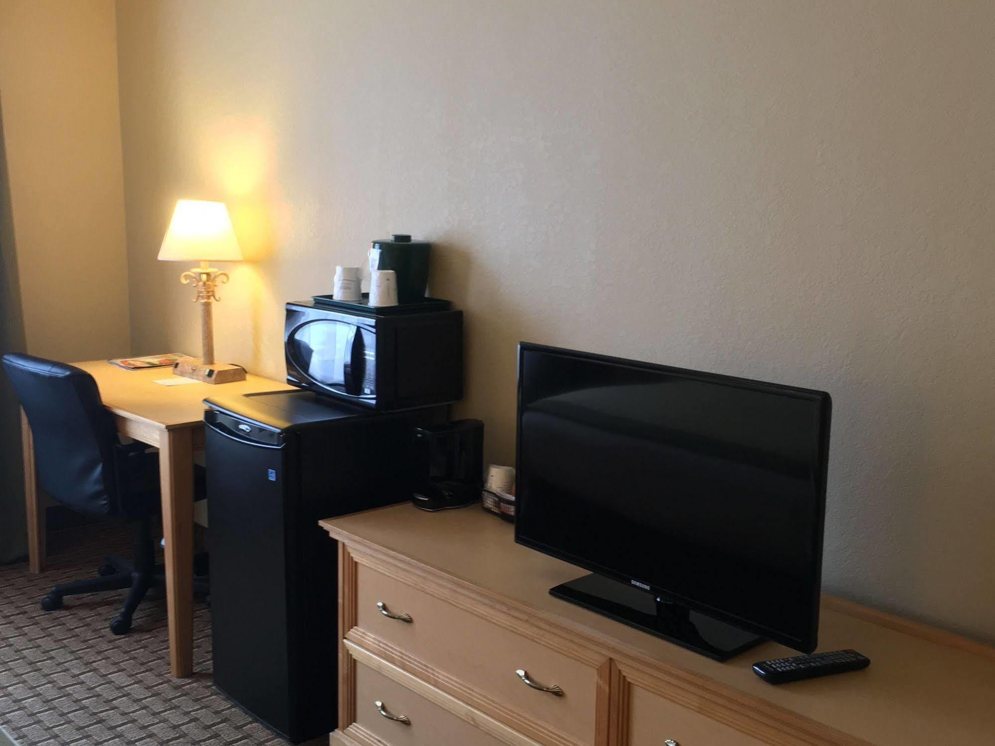 Baymont By Wyndham Fort Myers Airport Εξωτερικό φωτογραφία