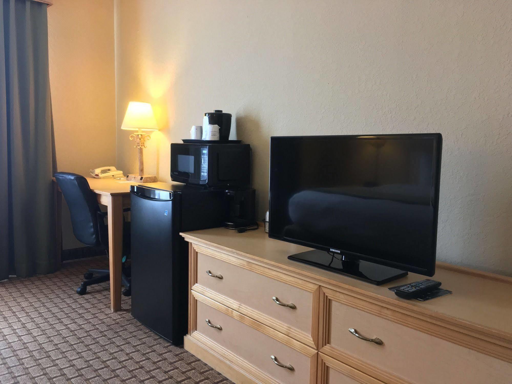 Baymont By Wyndham Fort Myers Airport Εξωτερικό φωτογραφία